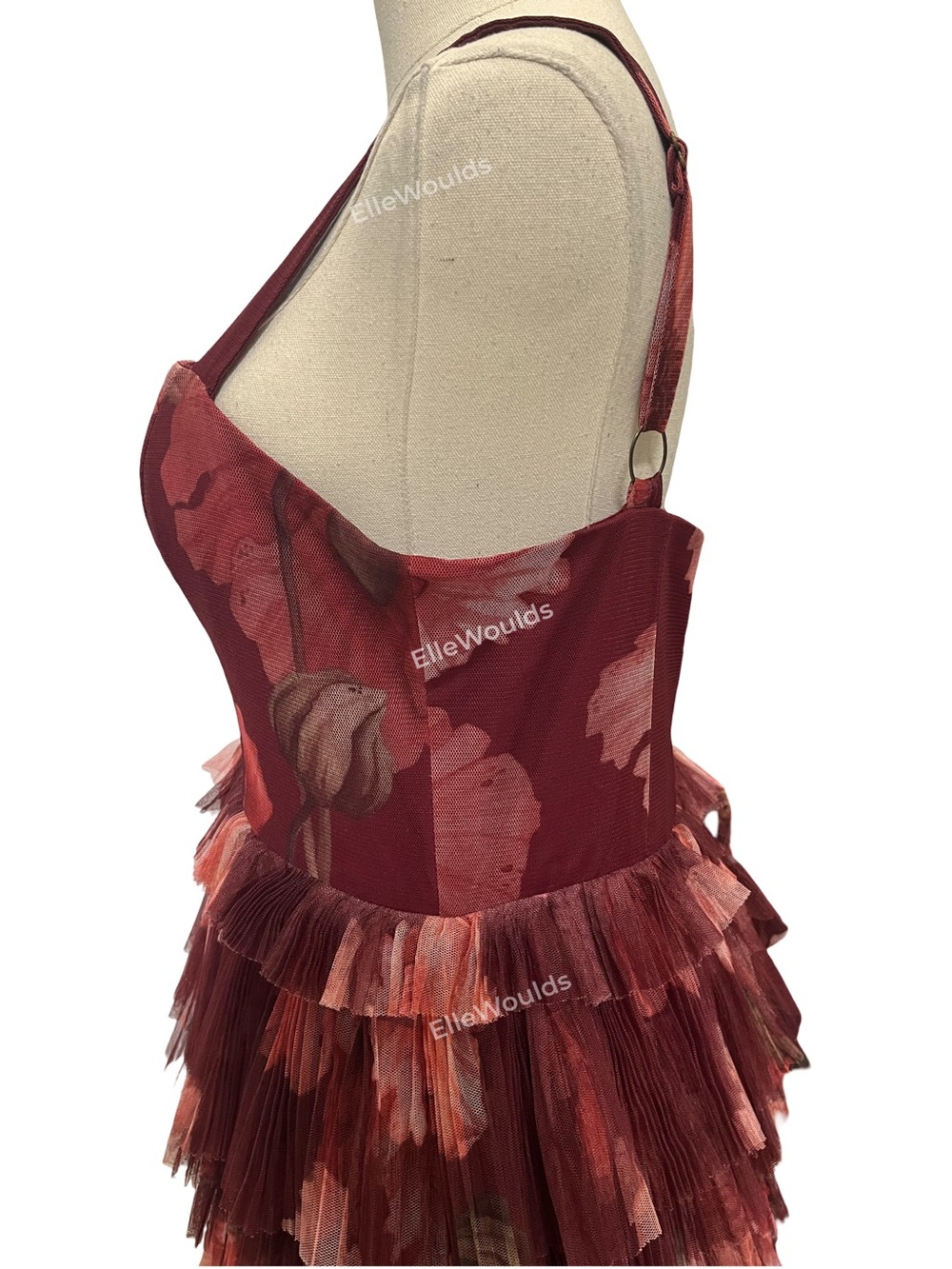Hutch Nalina Dress Burgundy
Tiered Floral Maxi Dress Size 12 $394 - Picture 8 of 11